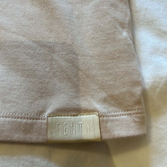 New FENTY by Rihanna forPUMA short sleeve pink sweatshirt - Picture 4 of 5